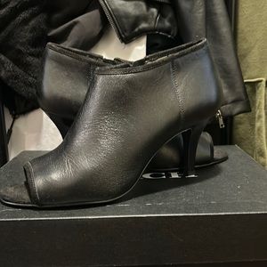 Like New peep for booties